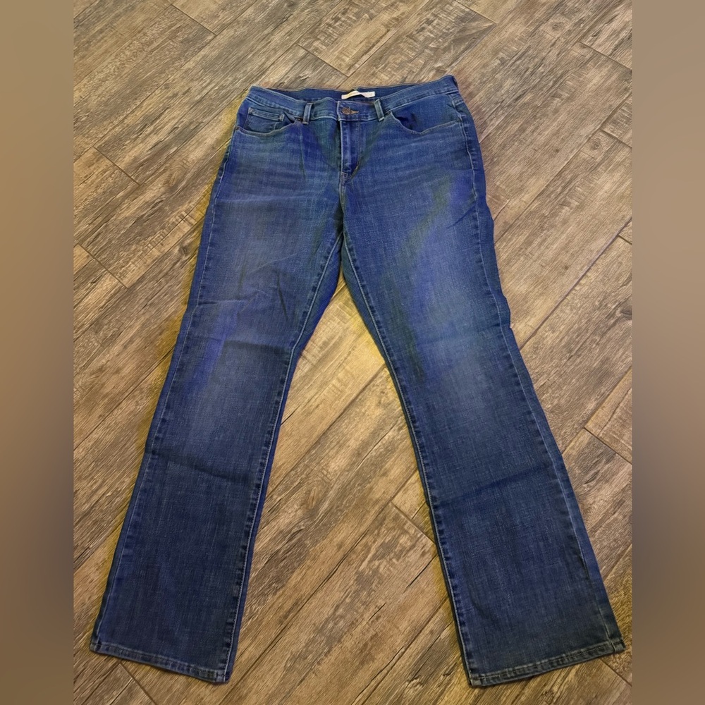 Levi’s Classic Blue Women's Jeans